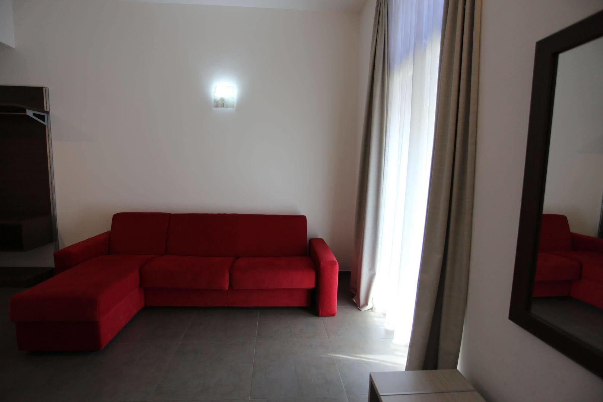 Hotel Eubea Reggio di Calabria Dış mekan fotoğraf